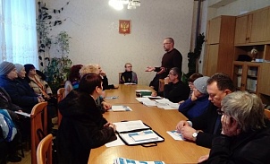 Жителям п.Новогуровский разъяснили вопросы управления в МКД